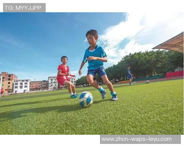 踢足球的魅力让我无法自拔每一次奔跑都充满激情与快乐